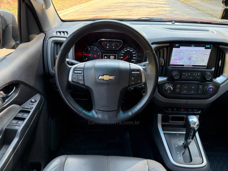 CHEVROLET - S10 - 2018/2019 - Vermelha - R$ 149.900,00