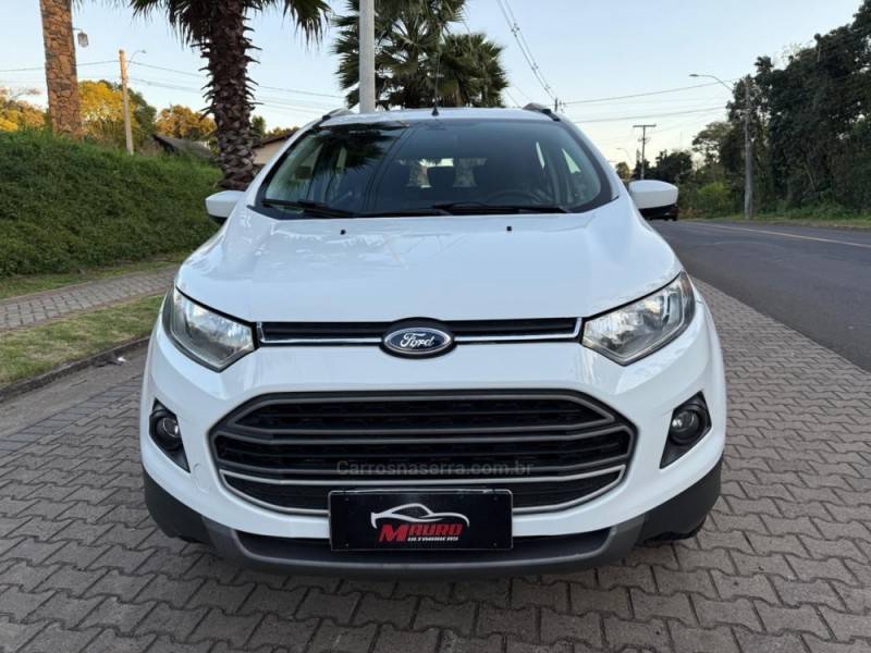 FORD - ECOSPORT - 2014/2014 - Branca - R$ 55.900,00
