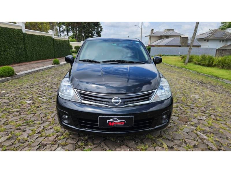 NISSAN - TIIDA - 2011/2012 - Preta - R$ 31.900,00