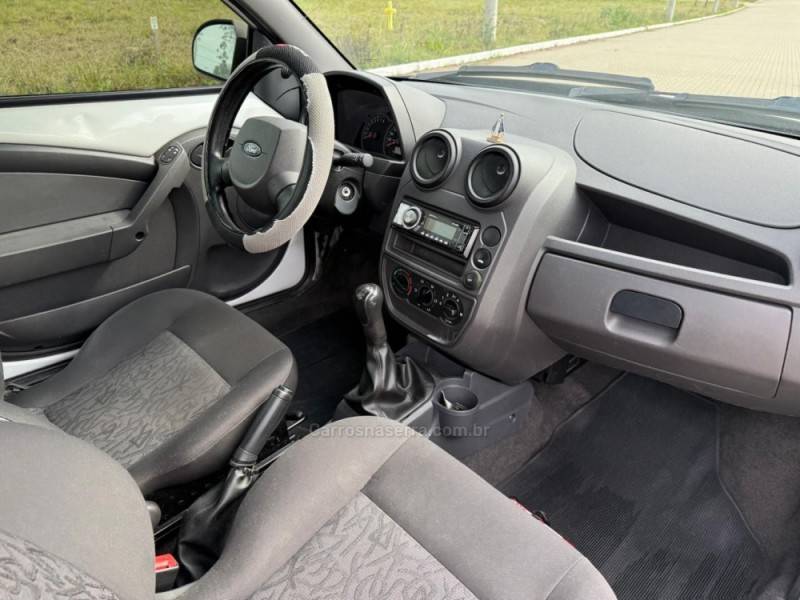 FORD - KA - 2009/2010 - Branca - R$ 20.900,00
