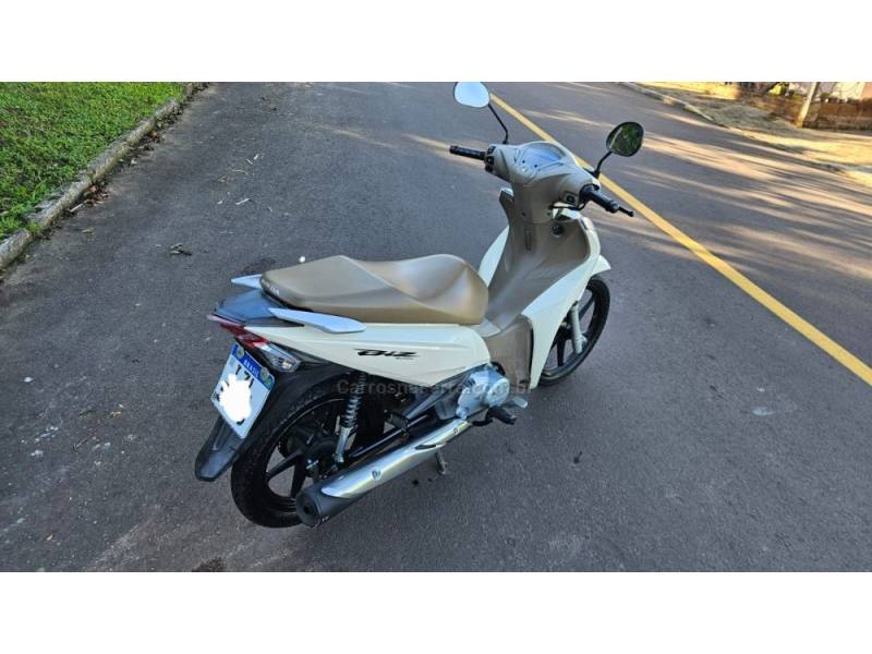 HONDA - BIZ 125 - 2019/2019 - Branca - R$ 15.500,00