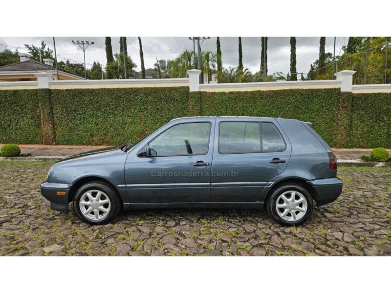 VOLKSWAGEN - GOLF - 1998/1998 - Cinza - R$ 27.500,00