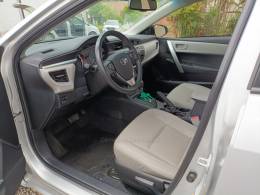 TOYOTA - COROLLA - 2016/2017 - Prata - R$ 96.900,00