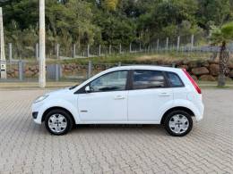 FORD - FIESTA - 2012/2013 - Branca - R$ 33.900,00
