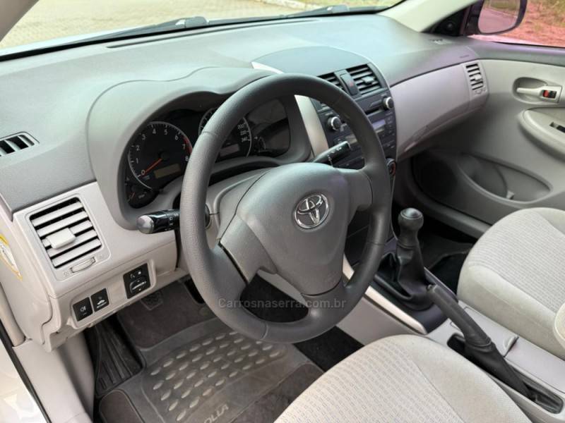 TOYOTA - COROLLA - 2009/2010 - Prata - R$ 55.900,00