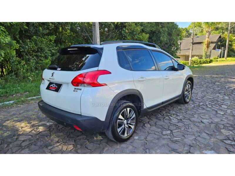 PEUGEOT - 2008 - 2022/2022 - Branca - R$ 85.900,00