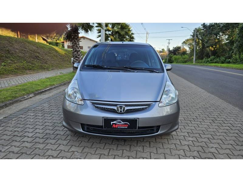 HONDA - FIT - 2008/2008 - Cinza - R$ 33.900,00