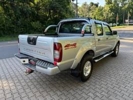 NISSAN - FRONTIER - 2004/2004 - Prata - R$ 58.900,00