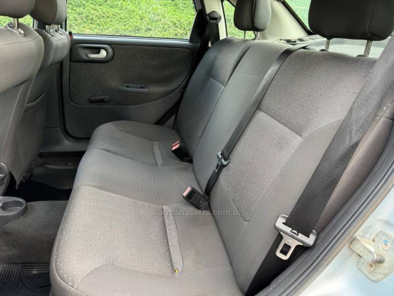 CHEVROLET - CORSA - 2009/2009 - Prata - R$ 28.900,00