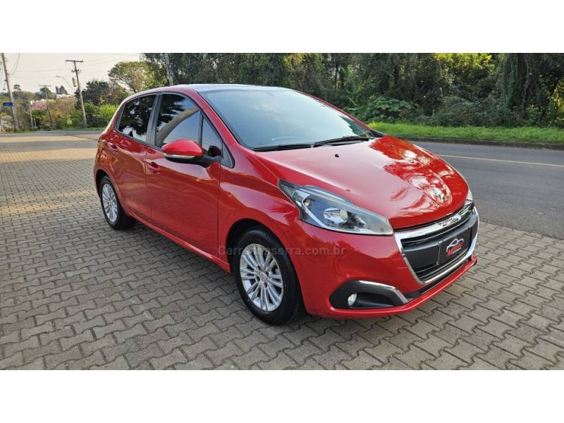 PEUGEOT - 208 - 2016/2017 - Vermelha - R$ 42.900,00