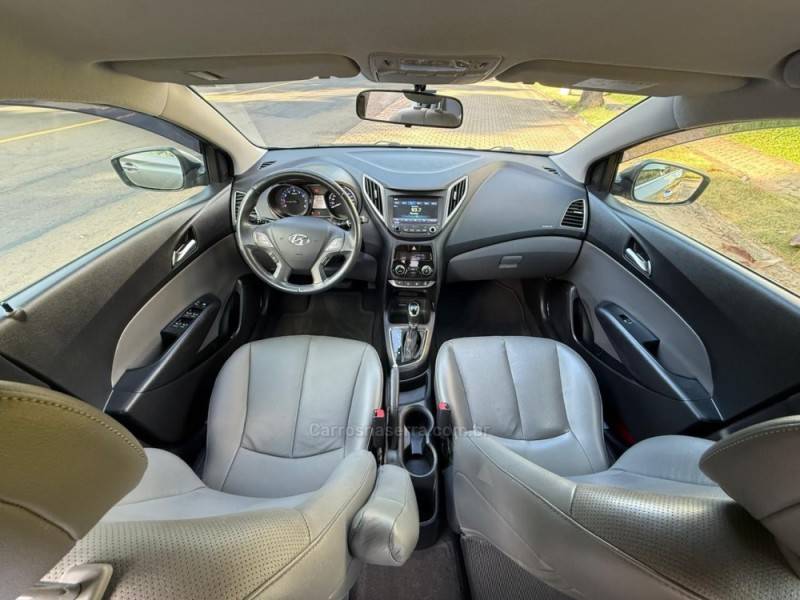 HYUNDAI - HB20S - 2016/2016 - Prata - R$ 65.900,00