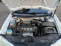 VOLKSWAGEN - GOLF - 2009/2010 - Branca - R$ 45.900,00