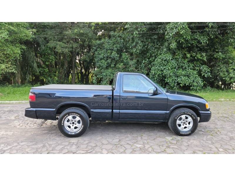 CHEVROLET - S10 - 1998/1999 - Azul - R$ 29.900,00