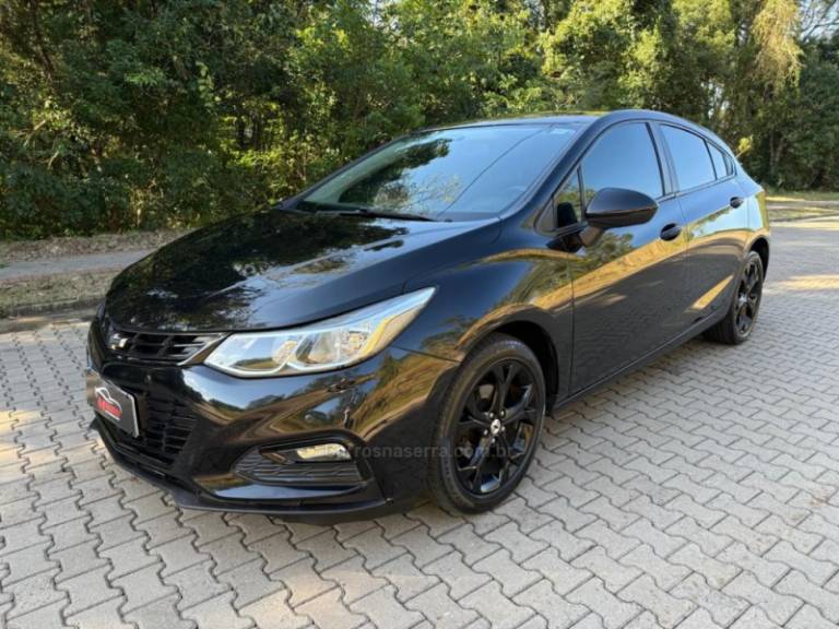 CHEVROLET - CRUZE - 2017/2017 - Preta - R$ 77.900,00