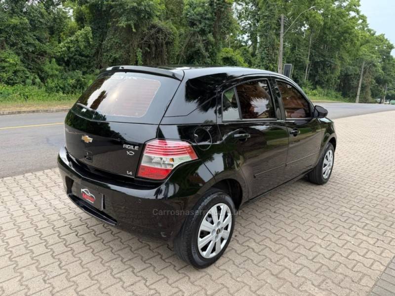 CHEVROLET - AGILE - 2010/2011 - Preta - R$ 32.900,00