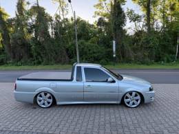 VOLKSWAGEN - SAVEIRO - 2000/2001 - Prata - R$ 33.900,00