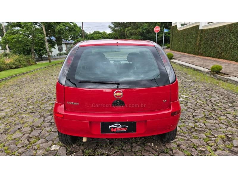 CHEVROLET - CORSA - 2007/2008 - Vermelha - R$ 21.900,00