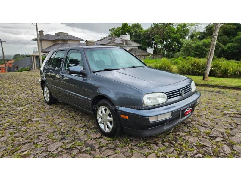 VOLKSWAGEN - GOLF - 1998/1998 - Cinza - R$ 27.500,00