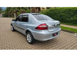 CHEVROLET - PRISMA - 2011/2012 - Prata - R$ 26.900,00