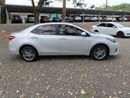 TOYOTA - COROLLA - 2016/2017 - Prata - R$ 96.900,00