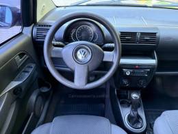 VOLKSWAGEN - FOX - 2009/2010 - Preta - R$ 27.900,00
