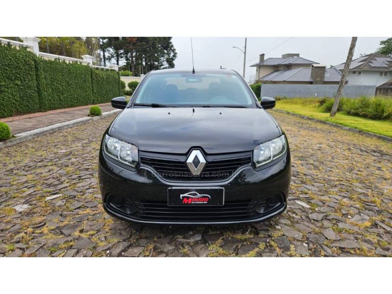 RENAULT - LOGAN - 2017/2018 - Preta - R$ 41.900,00