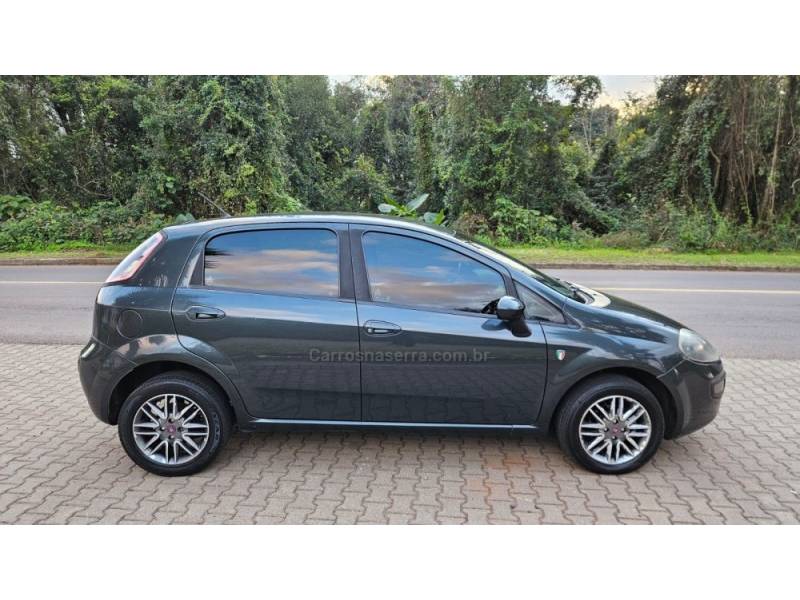 FIAT - PUNTO - 2013/2013 - Cinza - R$ 37.900,00