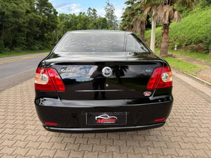 FIAT - SIENA - 2007/2008 - Preta - R$ 249.000,00
