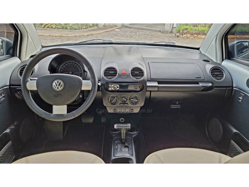 VOLKSWAGEN - NEW BEETLE - 2008/2008 - Prata - R$ 39.900,00