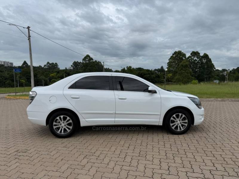 CHEVROLET - COBALT - 2015/2015 - Branca - R$ 39.900,00