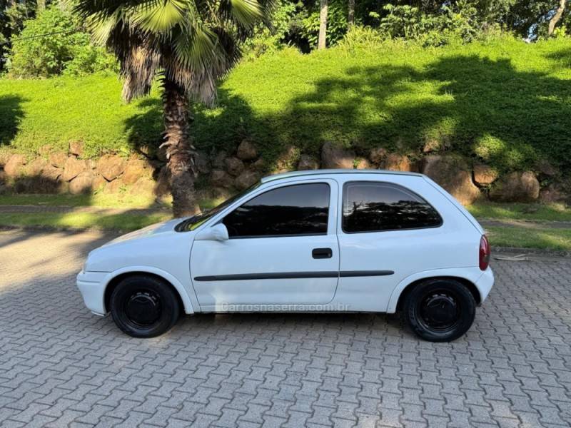 CHEVROLET - CORSA - 1996/1996 - Branca - R$ 13.900,00