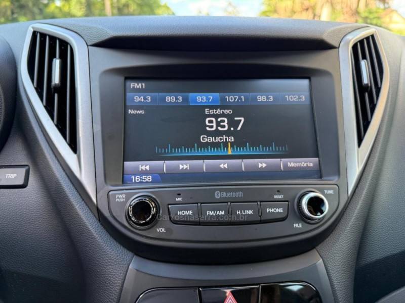 HYUNDAI - HB20S - 2016/2016 - Prata - R$ 65.900,00