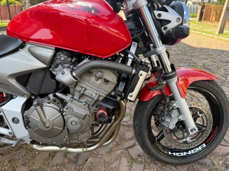 HONDA - CB 600F - 2005/2005 - Vermelha - R$ 34.900,00