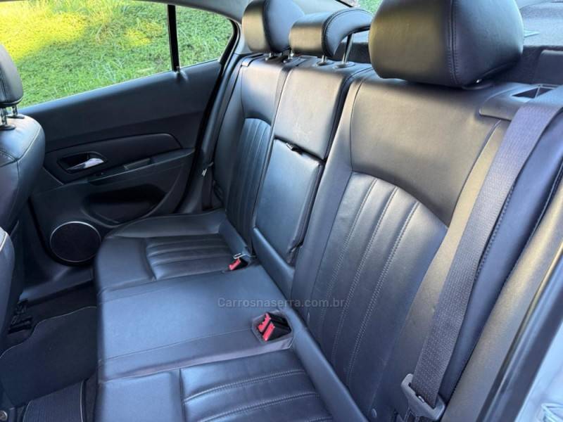 CHEVROLET - CRUZE - 2016/2016 - Prata - R$ 72.900,00