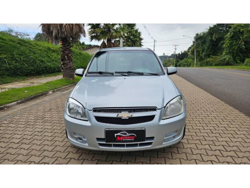 CHEVROLET - PRISMA - 2011/2012 - Prata - R$ 26.900,00