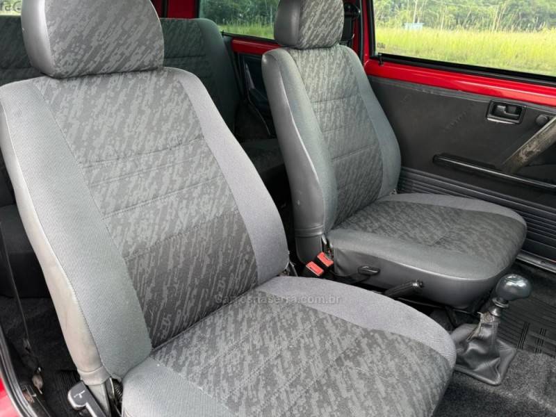 FIAT - UNO - 2010/2011 - Vermelha - R$ 22.900,00