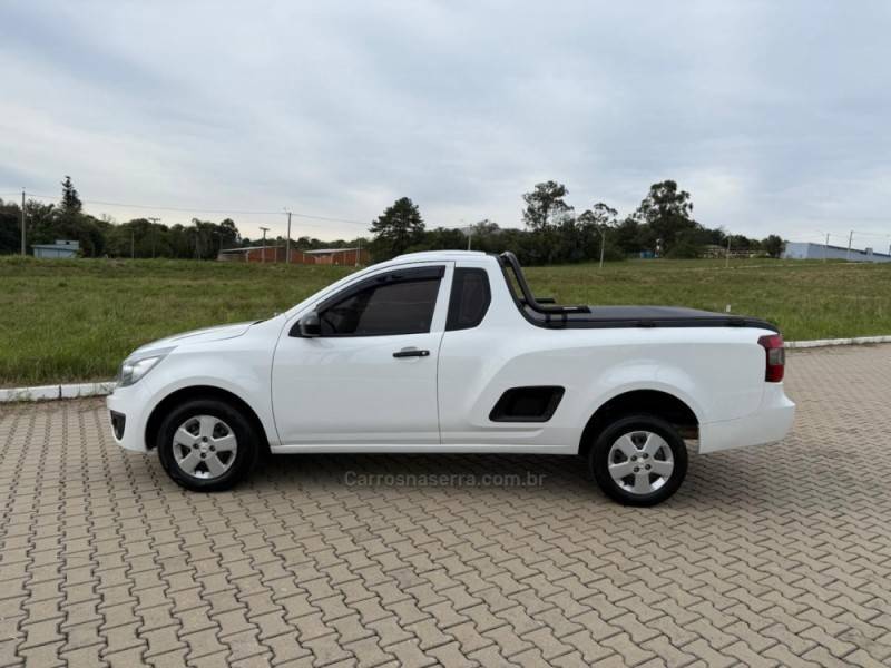 CHEVROLET - MONTANA - 2013/2014 - Branca - R$ 45.000,00