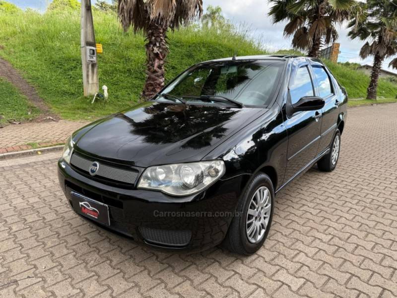 FIAT - SIENA - 2007/2008 - Preta - R$ 249.000,00