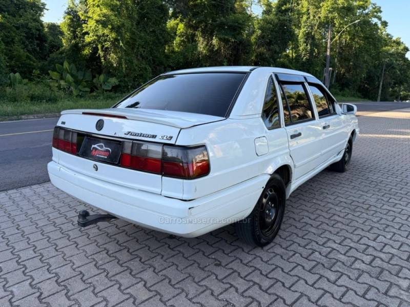 VOLKSWAGEN - SANTANA - 1995/1995 - Branca - R$ 8.900,00