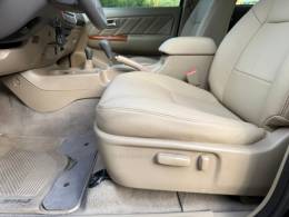 TOYOTA - HILUX SW4 - 2010/2010 - Preta - R$ 116.900,00