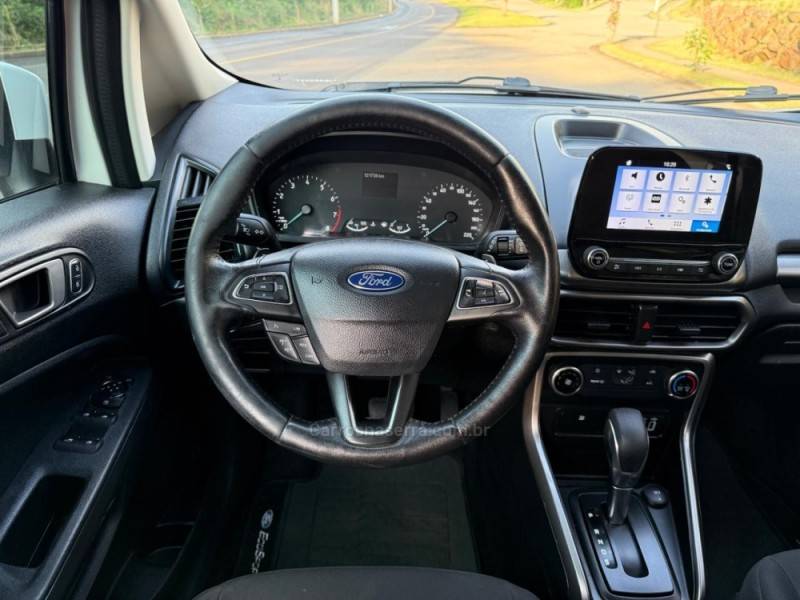FORD - ECOSPORT - 2017/2018 - Branca - R$ 71.900,00