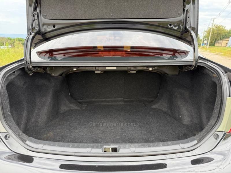 TOYOTA - COROLLA - 2010/2010 - Preta - R$ 59.900,00