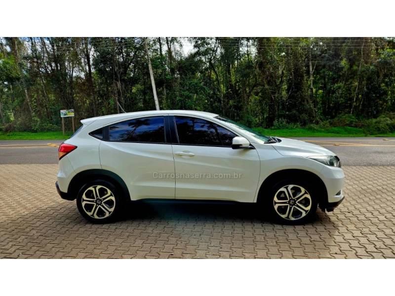 HONDA - HR-V - 2016/2016 - Branca - R$ 86.900,00