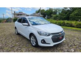 CHEVROLET - ONIX - 2023/2024 - Branca - R$ 98.900,00