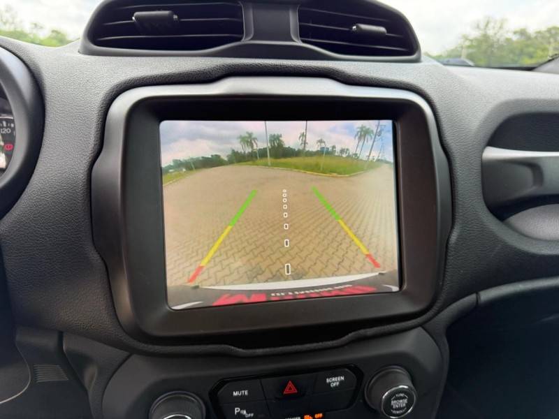 JEEP - RENEGADE - 2020/2021 - Branca - R$ 96.000,00