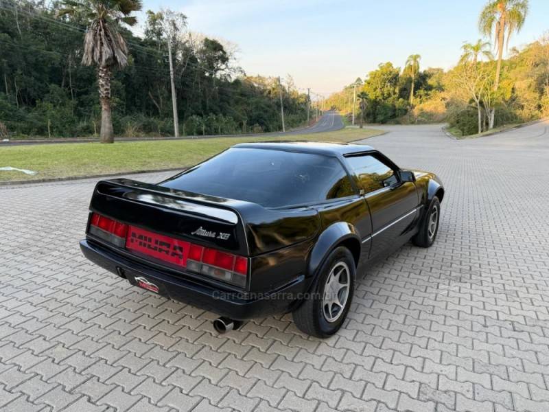 MIURA - X8 - 1989/1989 - Preta - R$ 49.900,00