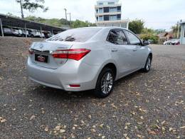 TOYOTA - COROLLA - 2016/2017 - Prata - R$ 96.900,00