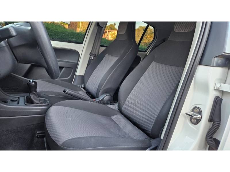 VOLKSWAGEN - UP - 2019/2020 - Branca - R$ 65.900,00
