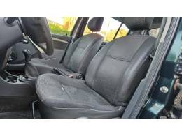 RENAULT - SANDERO - 2010/2010 - Verde - R$ 22.900,00