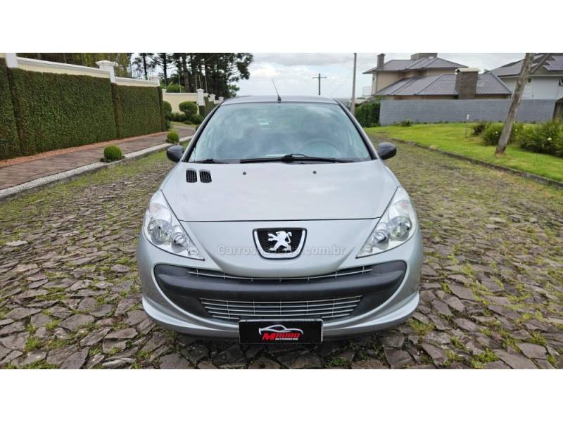 PEUGEOT - 207 - 2010/2011 - Prata - R$ 22.900,00